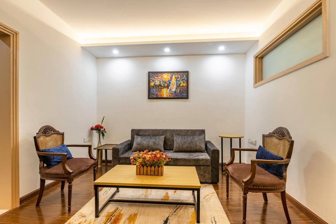 Apartament Pine Maderas By Embrace Kasauli Zewnętrze zdjęcie