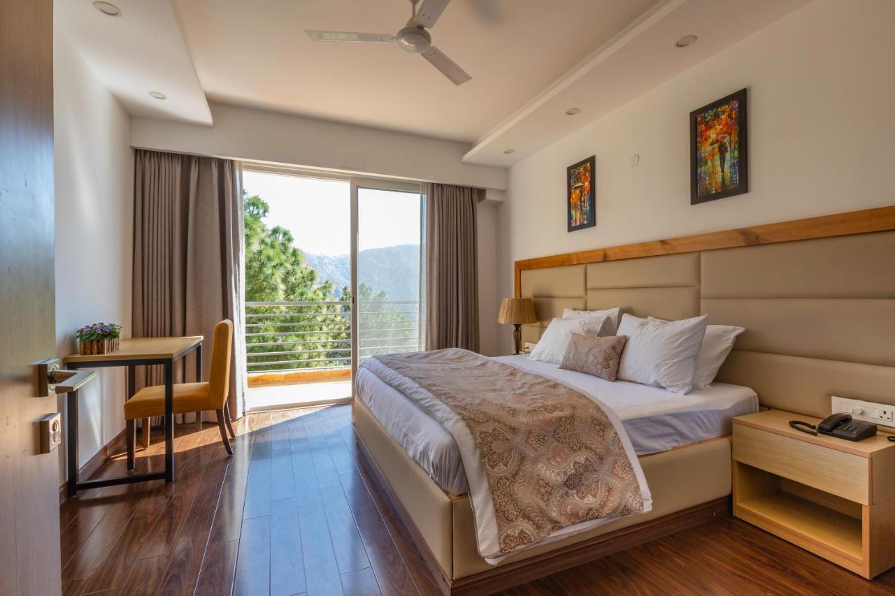 Apartament Pine Maderas By Embrace Kasauli Zewnętrze zdjęcie