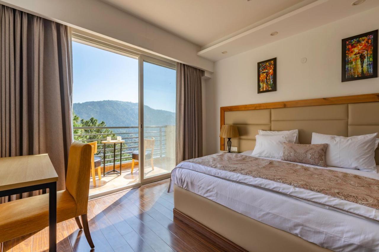 Apartament Pine Maderas By Embrace Kasauli Zewnętrze zdjęcie