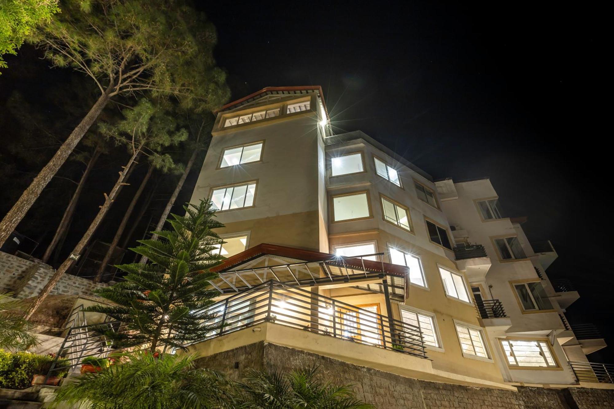 Apartament Pine Maderas By Embrace Kasauli Zewnętrze zdjęcie