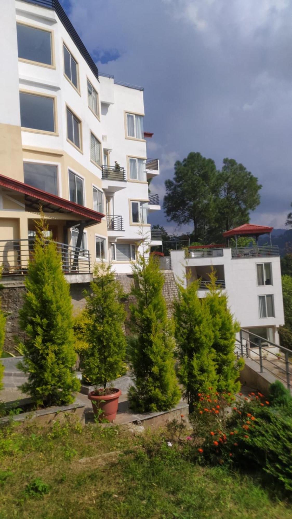 Apartament Pine Maderas By Embrace Kasauli Zewnętrze zdjęcie